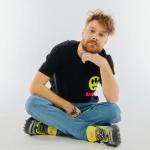 artist image Robert Cristian Give in to me o (feat.Dayana) Give In To Me - Single